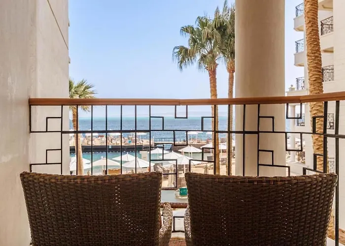 Sunrise Holidays Crystal Blue Apartman Gurdaka